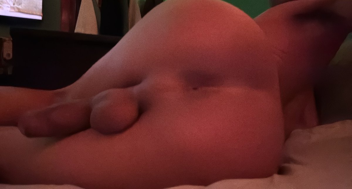 _0reille's tweet photo. Apparently too tight :/ https://t.co/djNBL6gmVA