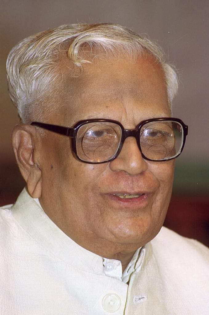 sureshpprabhu's tweet image. Remembering former President of India Shri R. Venkataraman ji on his birth anniversary. A distinguished statesman who served the nation with dedication and wisdom. 🙏🏻🇮🇳

#RVenkataraman #PresidentOfIndia
