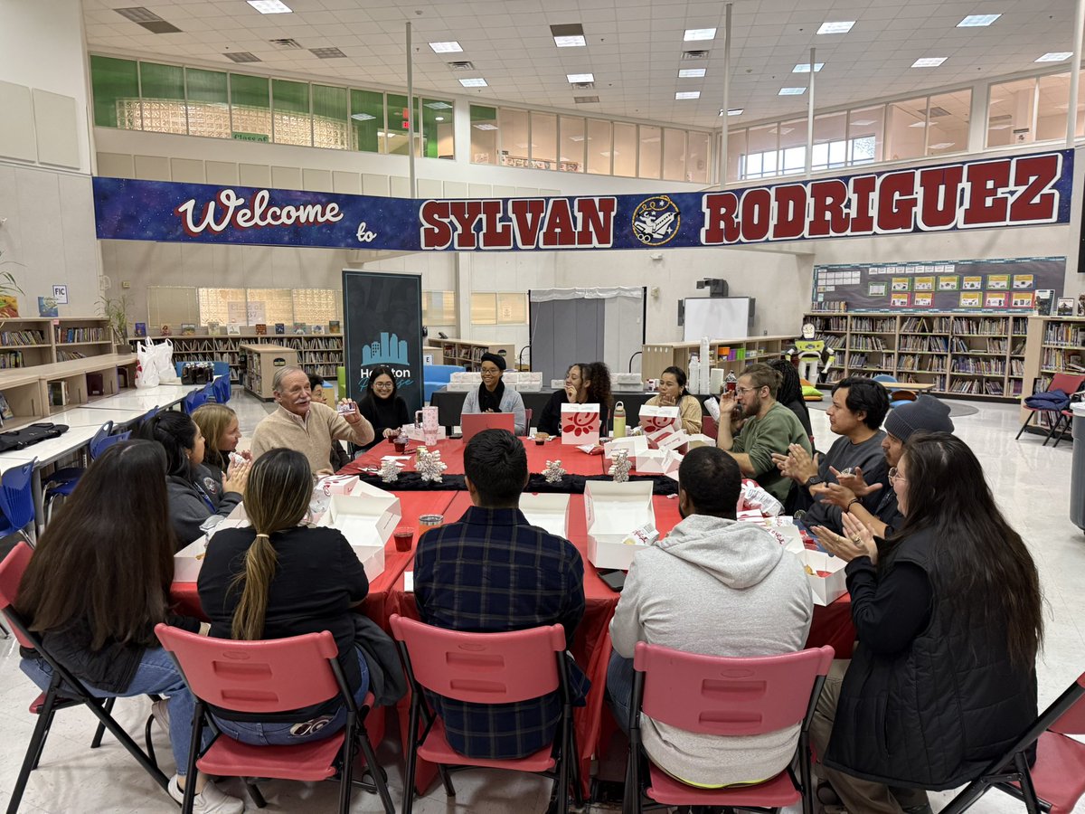 Parisa Behzadi tweet media