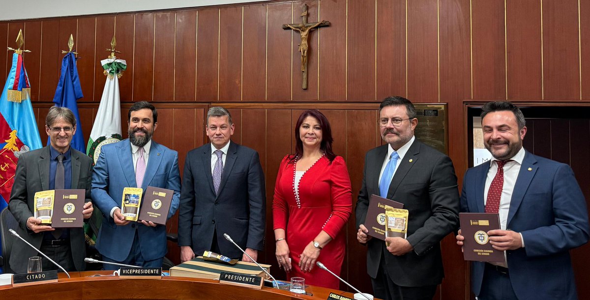 Comisión Segunda del Senado de la República tweet media