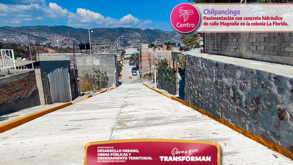 Para mejorar la movilidad y ofrecer trayectos más seguros, con #ObrasQueTransforman pavimentamos con concreto hidráulico la calle Magnolia, en la colonia La Florida de Chilpancingo. Una obra que evita encharcamientos optimiza el acceso y contribuye al bienestar de las familias.