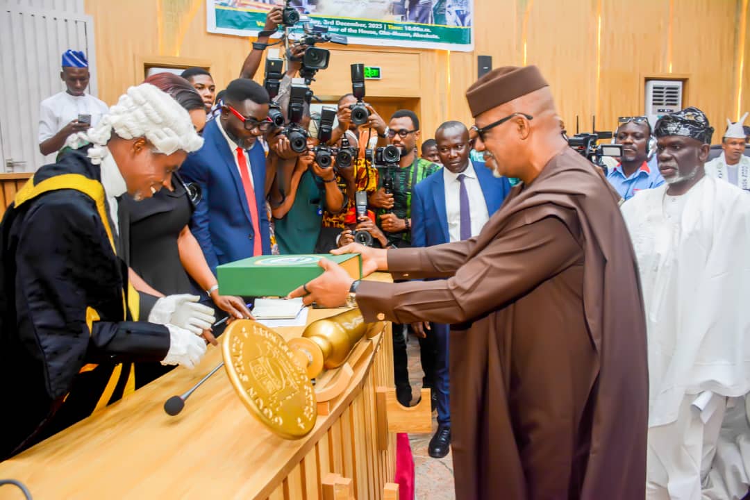 eaglesforesight's tweet photo. Ogun Government Proposes ₦1.668 Trillion 2026 Budget; Emphasis on Capital Projects and Infrastructure
#eaglesforesight https://t.co/AFVgg3XNgp