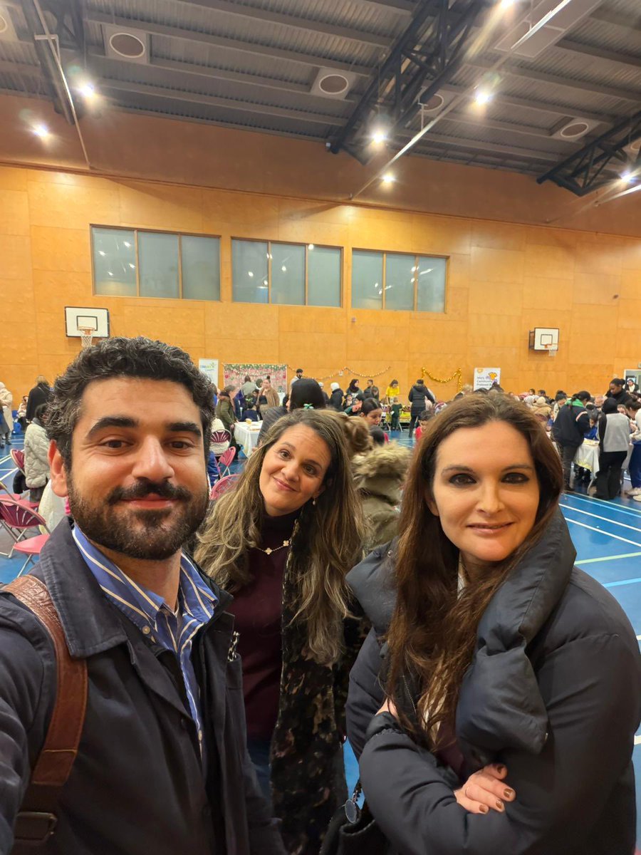 MSchellingerLV's tweet photo. Great to attend the Community Christmas Celebration at the Little Venice Sports Centre with my co-candidates, @Sarahassan_lv and @ShadHoshyar. Santa was on hand giving out presents and lots of great activities for the children #littlevenice https://t.co/TQA06VhYau