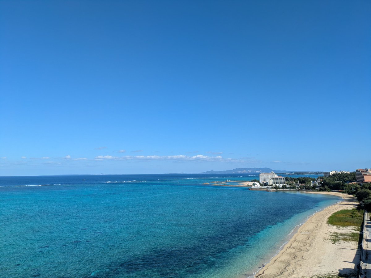 _koratta's tweet photo. 高橋さんの「水の戯れ」を今年２回め聴けた翌朝。本当に!素晴らしかった！!キラキラの美しい音楽にまた出会えた私の心は幸せで、果てしなく穏やか。そして数日前の豊明リサイタル、家族旅行で行けなかったことを朝になり思い出した。滞在中沖縄は毎日25°C前後暑かった。 https://t.co/bufLfe9ZHW