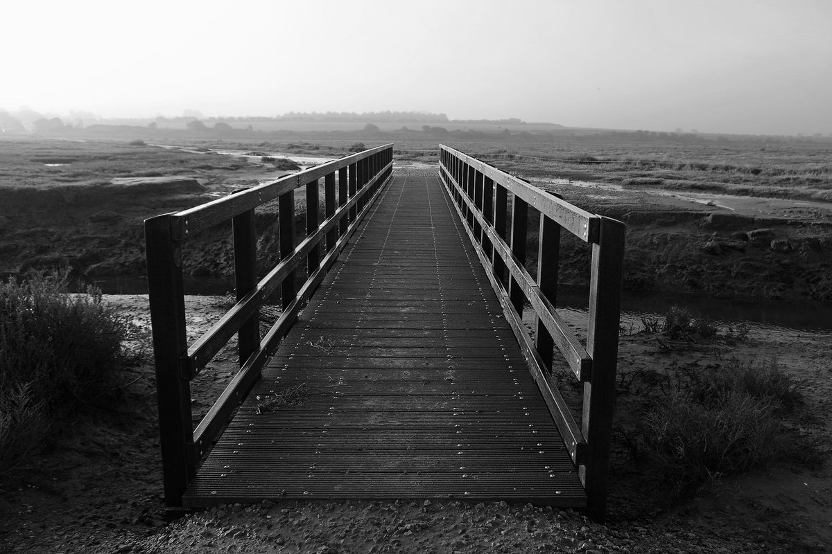 scullridge's tweet photo. #Stiffkey fairy bridge this misty morning https://t.co/c7b3aZzUiy