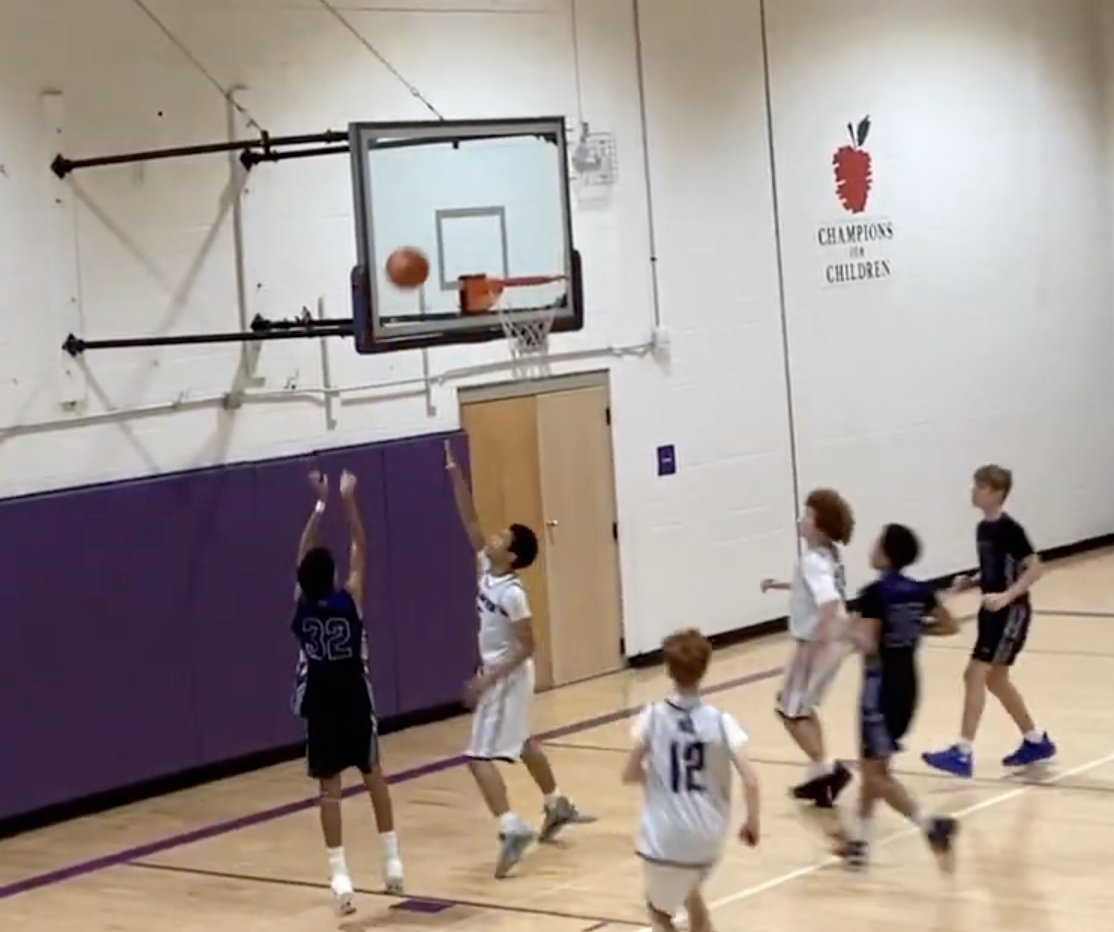 Lewis & Clark Basketball tweet media