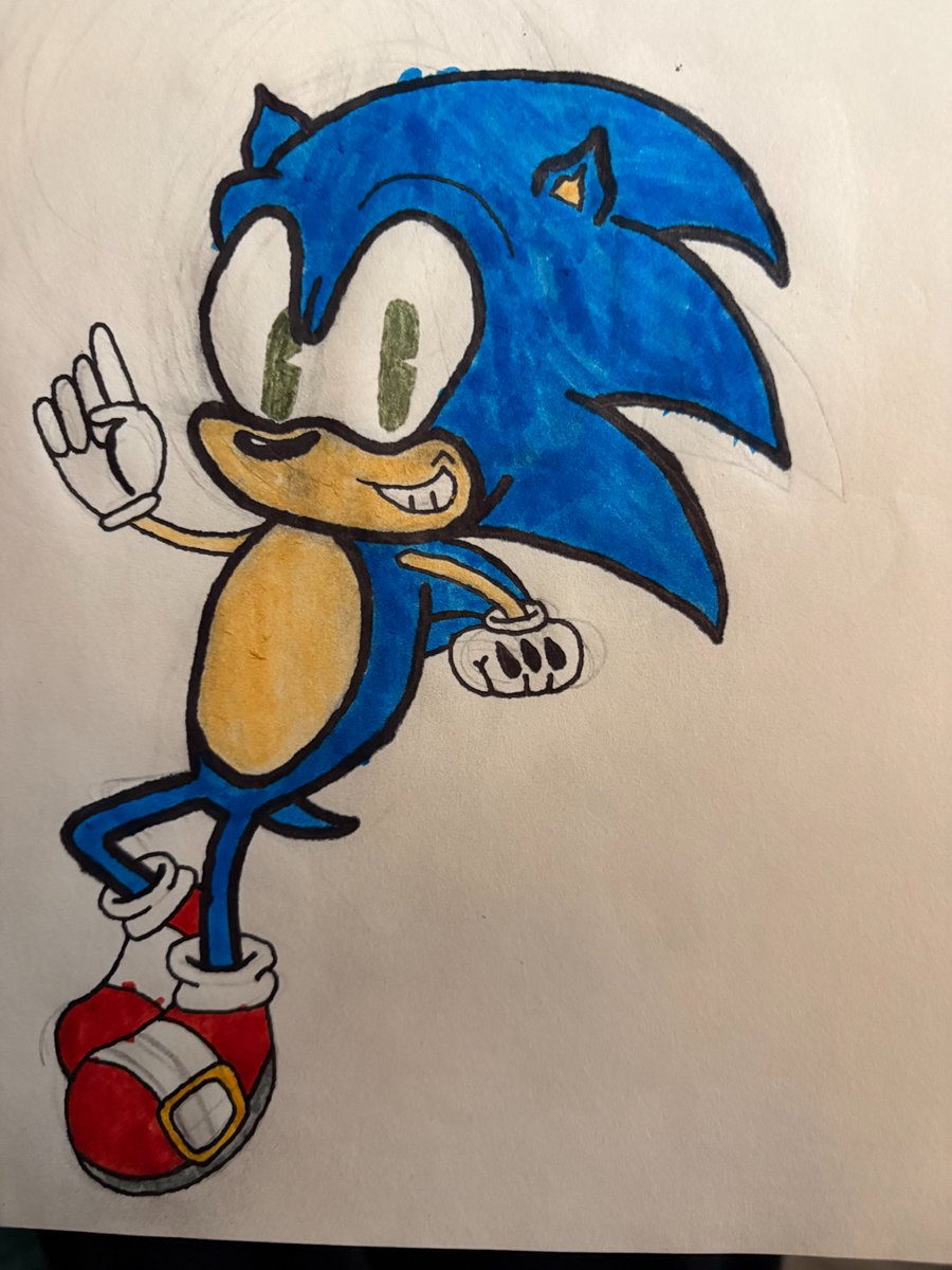 constancialule's tweet image. My Sonic Redesign. I took inspiration from Paul Rudish and Satoshi Okano. It mixes elements of his classic and modern designs.