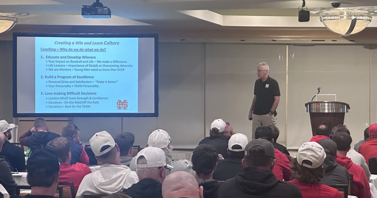 Over a 160 coaches in attendance for the largest clinic to date. <a href="/JustinDParker24/">Justin Parker</a> <a href="/Kevin44McMullan/">Kevin McMullan</a> <a href="/CoachOakMSU/">Brian O'Connor</a> kicking off the Day 1 lineup!