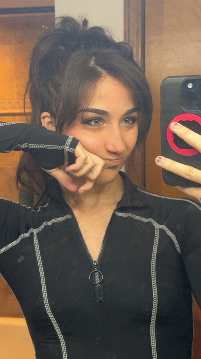 ludawissy's tweet image. ITS FLOW STATE TIME! COME HANG OUT!

YouTube + twitch ludawissy!