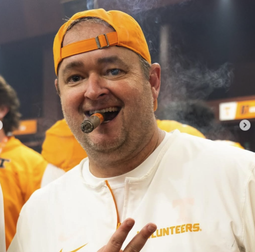 joeypetersen8's tweet photo. Josh Heupel has had a HISTORIC day for Tennessee:
- Locked down the 5-Stars
- Flipped a 4-Star EDGE
- Flipped a 4-Star WR 
- Signed a 4-Star EDGE
- Flipped a 3-Star DL https://t.co/wzHPDzAT5O