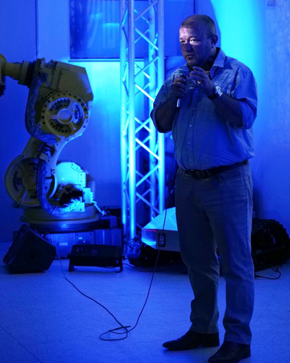 A sneak peek at what we've been up to recently 👀 We've had some hands-on workshops with the entire INCYT &amp; LX team run by Simon this week and we're ready to go for another captivating session today! 

More to come on what we've been working on so watch this space!