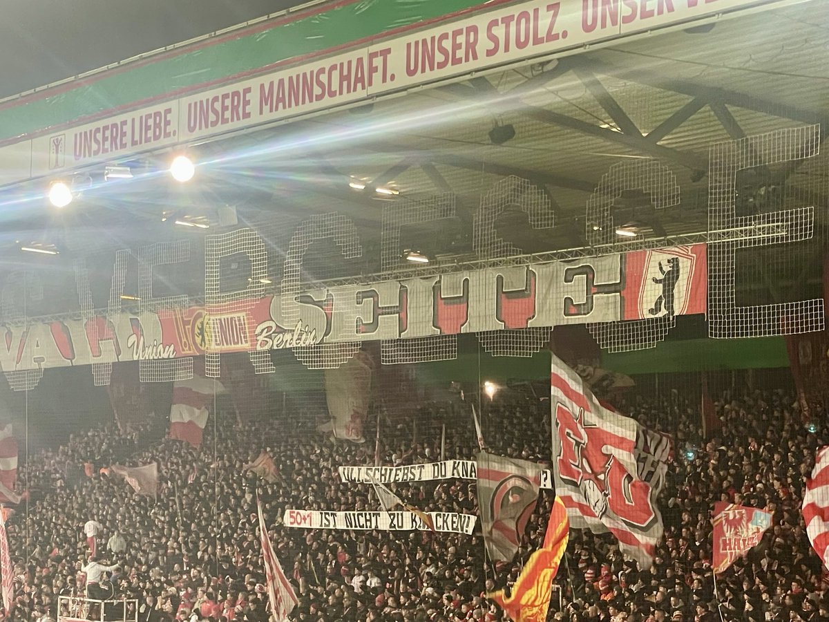 Uli, schiebst du Knastmacken?
50+1 ist nicht zu knacken! #FCUfcb