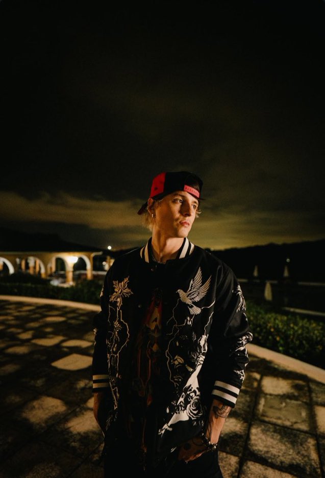 Su mandíbula es tan 🫠🔥