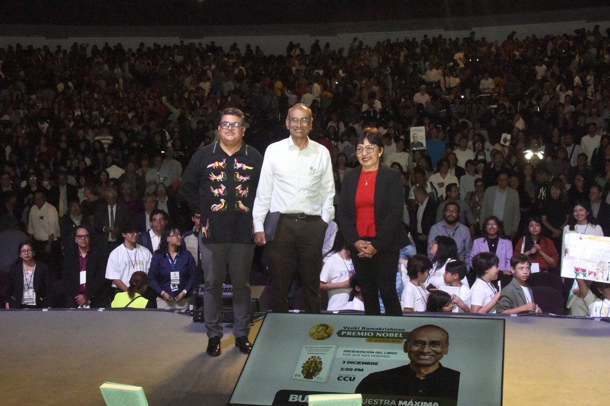 BUAPoficial's tweet image. “Nadie piensa primero en ganar un premio Nobel; se trata de disfrutar el viaje: Venki Ramakrishnan.

ℹ️ Más información aquí: boletin.buap.mx/?q=node/4167

#BoletínBUAP #PremioNobel #ComunidadBUAP