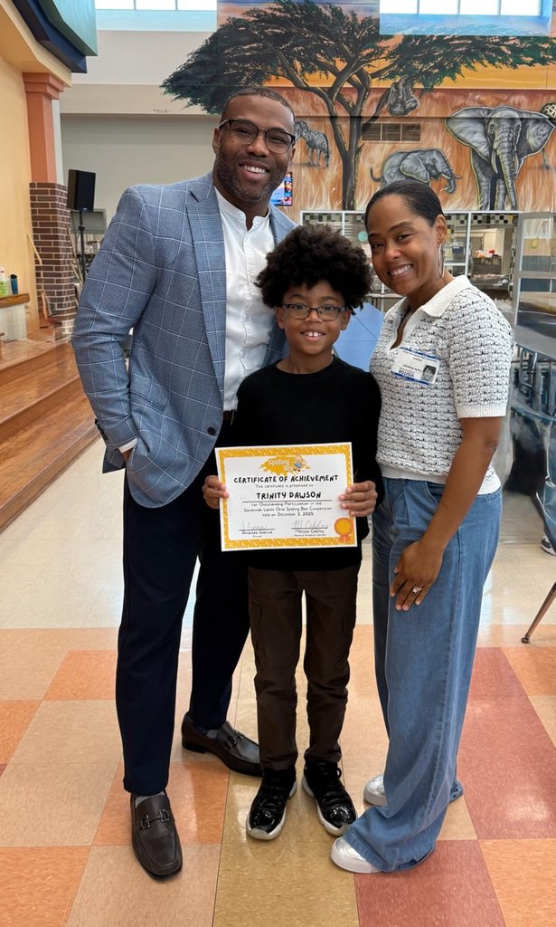 SLESuns's tweet photo. These Suns wowed the crowd with their spelling skills today. Congratulations to those who qualified for the oral spelling bee and our Spelling Bee winner, Trinity. 🐝 🏆 ☀️ #slesuns #readytogrow #sle https://t.co/IdLKmkFdE9