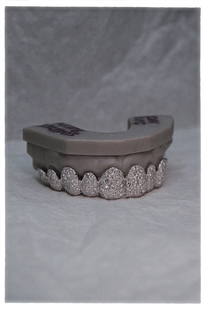 snipedbyjojo's tweet photo. #ninevicious x #4funjewelry grillz print https://t.co/KlGkWVrggp