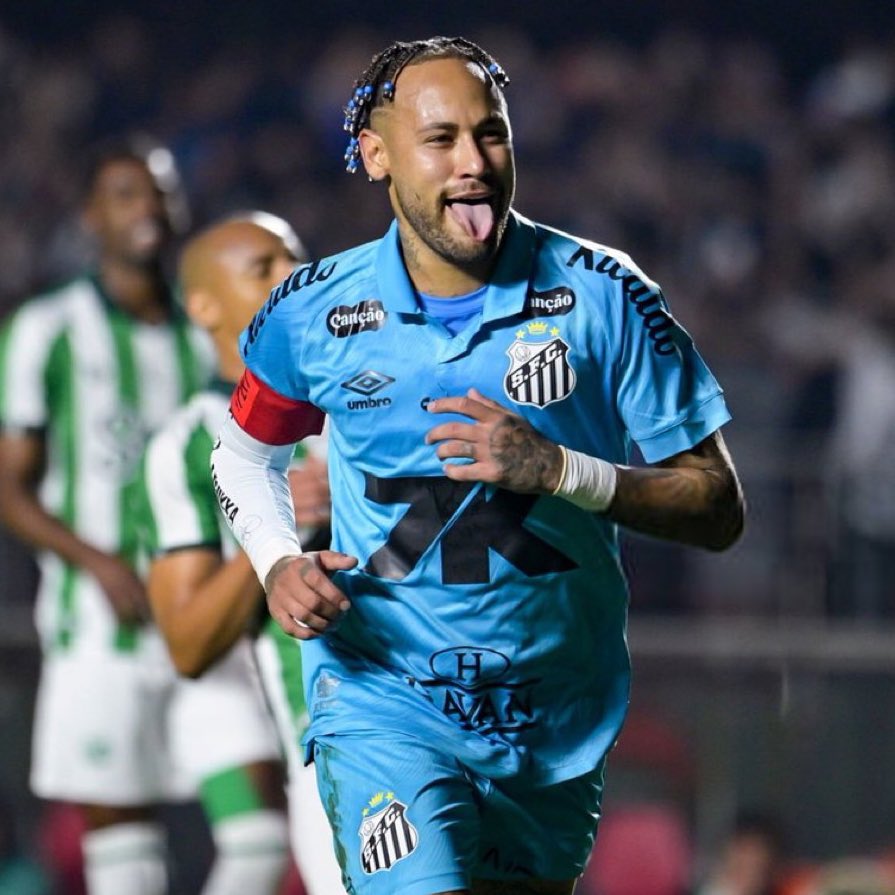 ⚽️🐍 Neymar since this tweet:

→ 4 games
→ 5 goals
→ 1 assist
→ 3 wins
→ 1 draw
→ 0 losses

Dragging Santos out of relegation while playing on a meniscus injury 😮‍💨