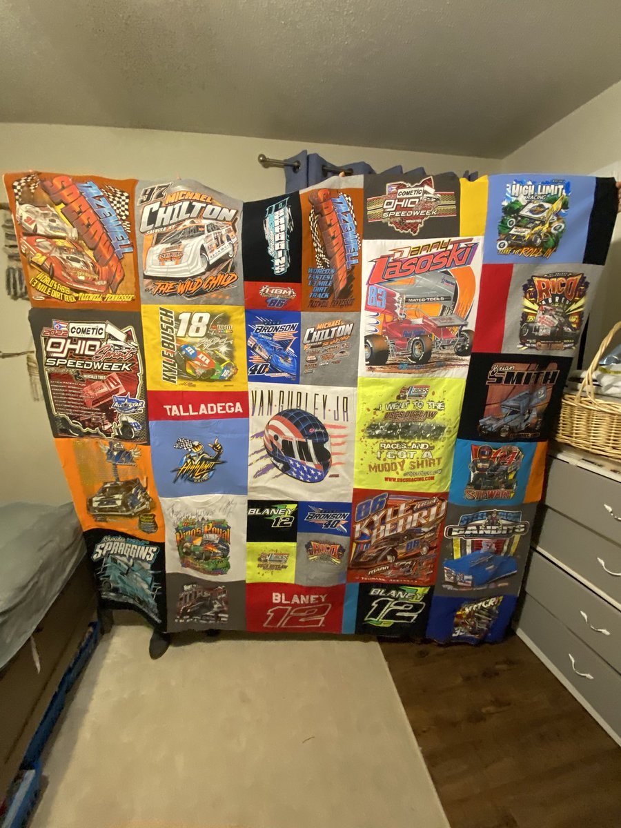 ShafferVoice's tweet image. Almost done! Just needs backing and binding! Shoutout to the Mrs!