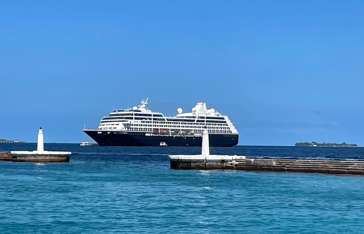 mpawlus's tweet photo. Azamara Pursuit in Male, Maldives today. #Azamara https://t.co/IKFUnBnZ2j