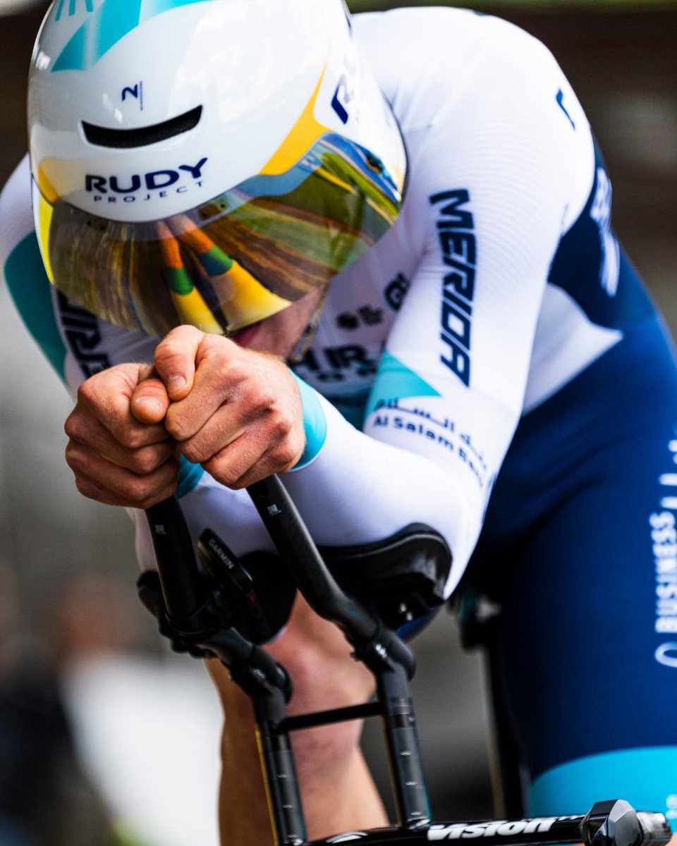 RudyProjectNA's tweet image. The #Wingdream helmet is the result of two years of development and countless wind tunnel tests, engineered to manage turbulence and streamline airflow across your back and shoulders. When every second matters, let the air work for you. 💨