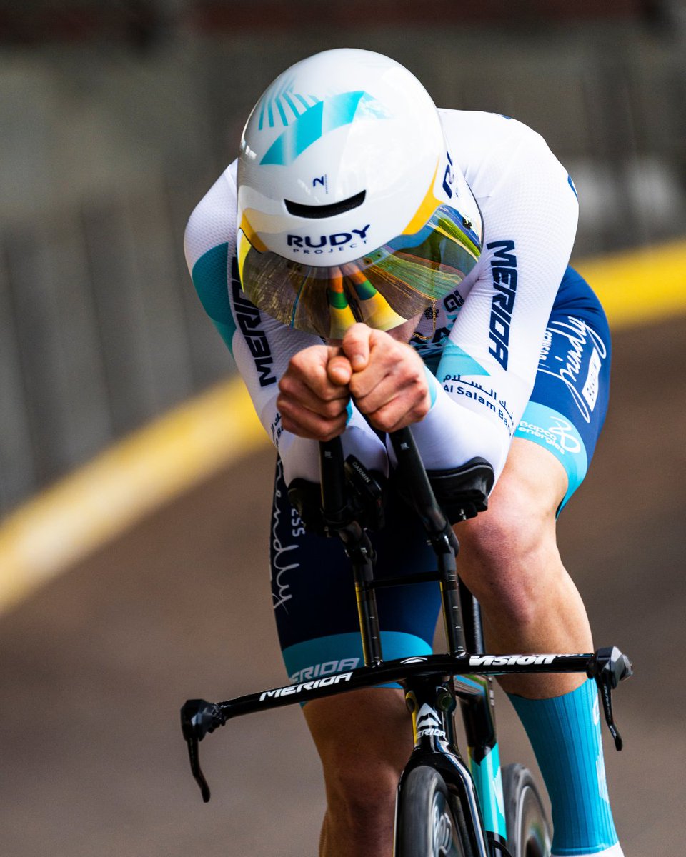 RudyProjectNA's tweet image. The #Wingdream helmet is the result of two years of development and countless wind tunnel tests, engineered to manage turbulence and streamline airflow across your back and shoulders. When every second matters, let the air work for you. 💨