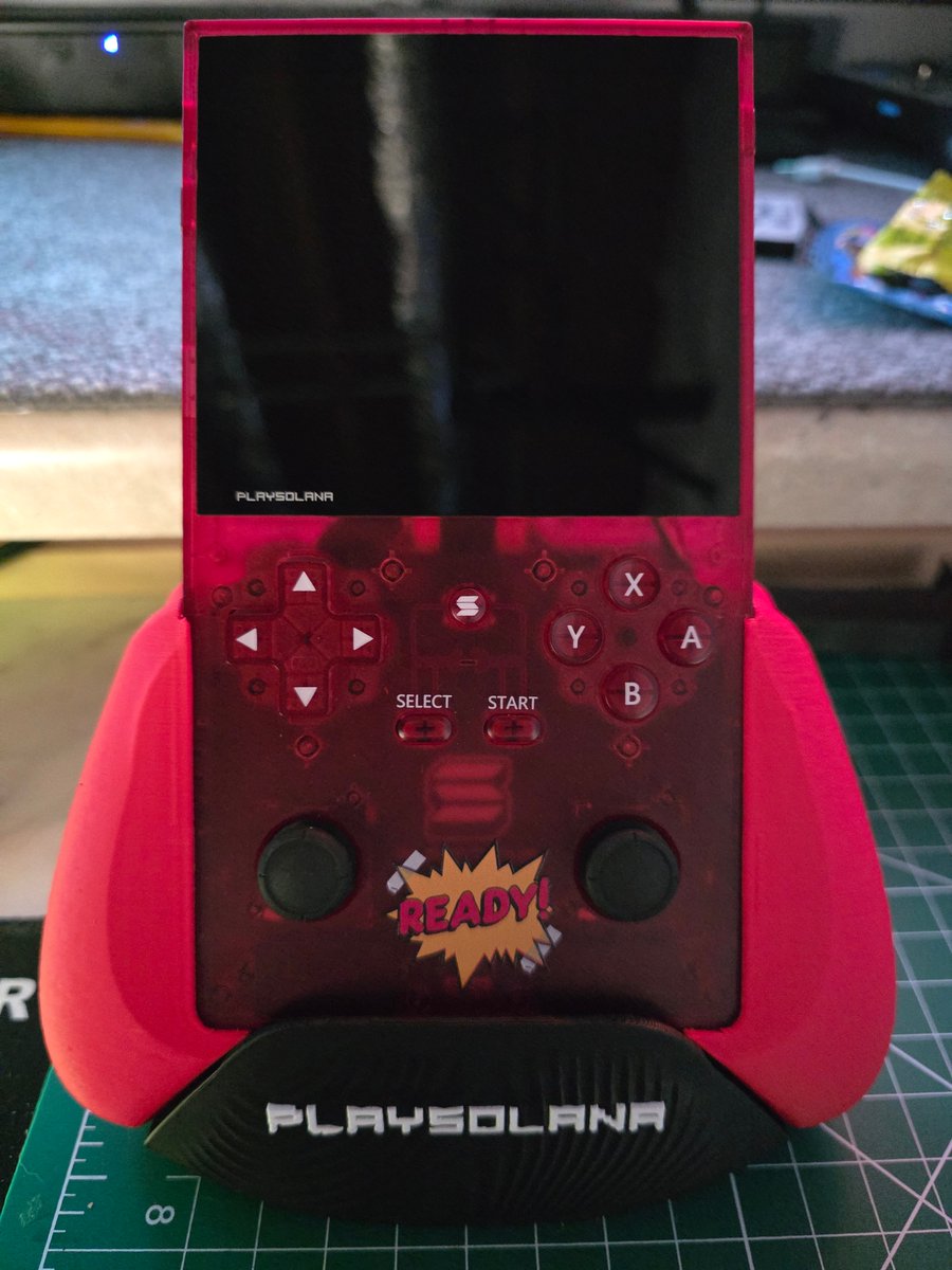 <a href="/playsolana/">Play Solana | PSG1</a> <a href="/solana/">Solana</a> <a href="/playsolananft/">P L A Y E R S</a>  <a href="/PlaySolanaGuild/">Play Solana Guild</a> <a href="/0xjaynfts/">0xjay</a> 
I reworked my PSG1 controller grip a for better fit. I also have added a stand that will hold the device with or without the grip attached. makerworld.com/en/models/2054…