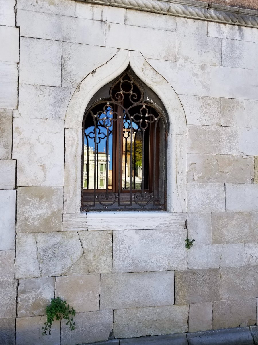 mawgdn's tweet image. #AlphabetChallenge #WeekWforWindows 9/27/18