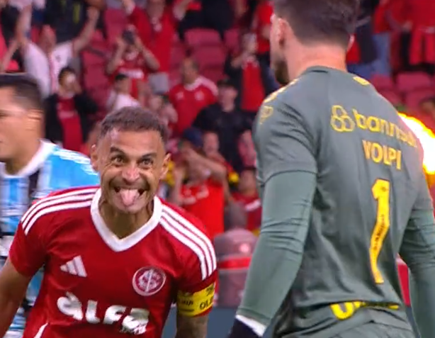 cortesdochorume's tweet photo. Mostra a língua agora senhor Alan Patrick KKKKKKKKKKKKKKKKKKKKKKKKK https://t.co/v4wwS1ZPWX