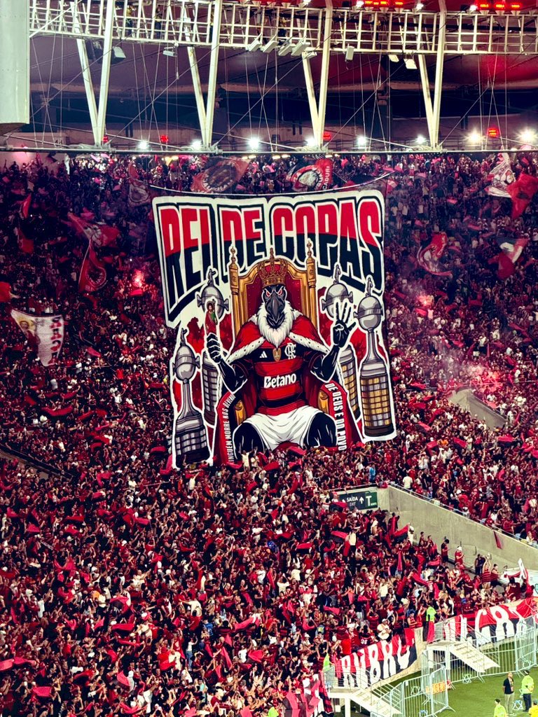 Mosaico do Flamengo aqui no Maracanã! 

“Rei de Copas”