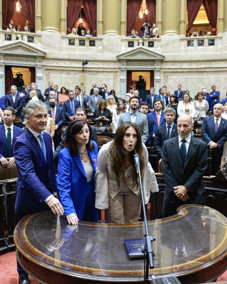 Hoy juró la compañera <a href="/kellyolmos/">Kelly Olmos</a> como diputada nacional.

Una banca más para defender el trabajo, la industria y los intereses del pueblo argentino.