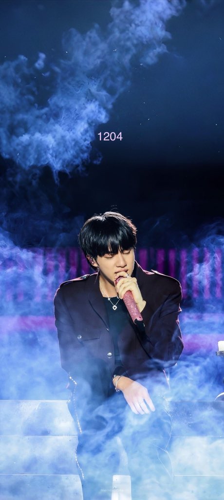 _tantaetan's tweet photo. Happy birthday, our beautiful moon 🩷

#HappyBirthdayJin #HAPPYJINDAY https://t.co/XFBX31PNr5