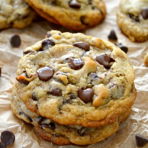 _we_love_food's tweet photo. Chocolate Chip or Oatmeal Raisin? https://t.co/xC5P4mpX6v