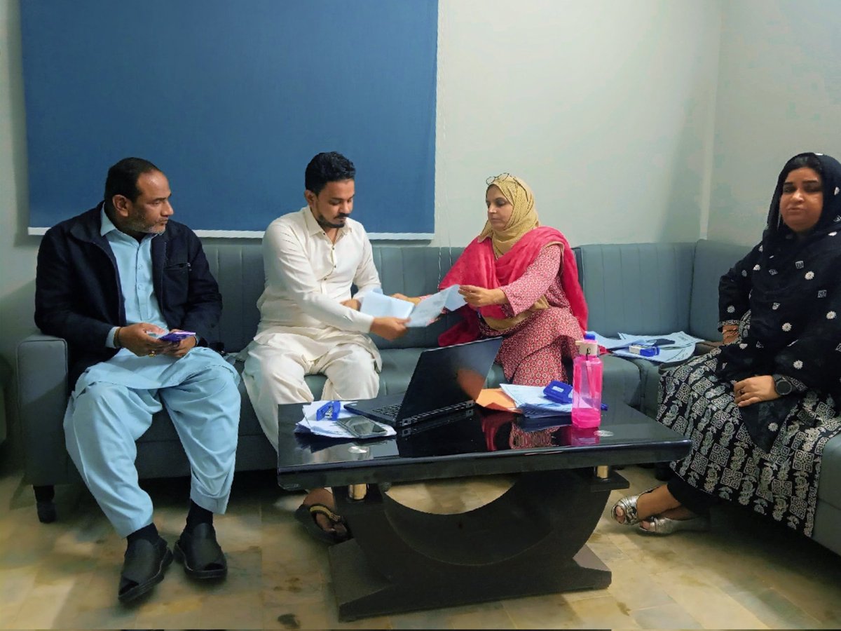 uc16bofficial's tweet image. Landhi Town Member #Basit uz Zama and UC 16B Joint UC Organizer #Ghayas uddin visited Korangi Zaman Town and learned about the free #NAVTTC courses being offered under #MQM Pakistan’s “#Learn to Earn” program. They obtained forms to enroll the people of Landhi in this program.