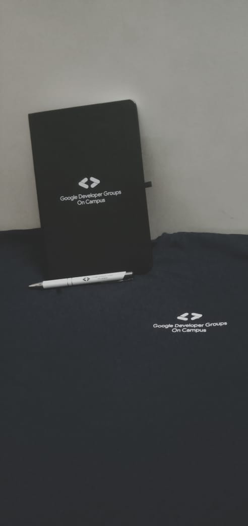 Captain_Shaq_'s tweet image. Bit late to announce it 😭 - But I Got selected as Google Developer Student Club lead at my university (now on GDG Campus) 🚀

&amp;gt; 2024:  applied -&amp;gt; interview (not status on selection
&amp;gt; 2025: nominated-&amp;gt; task -&amp;gt; interview 
&amp;gt; Finally made it🥂!

- Revealing the OG Team very soon!✌️