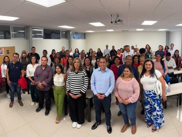 SicomNoticias_'s tweet photo. ✅ Inició #IPMP curso de educación emocional con aval de @USICAMM_OFICIAL. 

📰 #SicomNoticias 

https://t.co/ASyOmtoyKo https://t.co/LrXA7Ik5WC