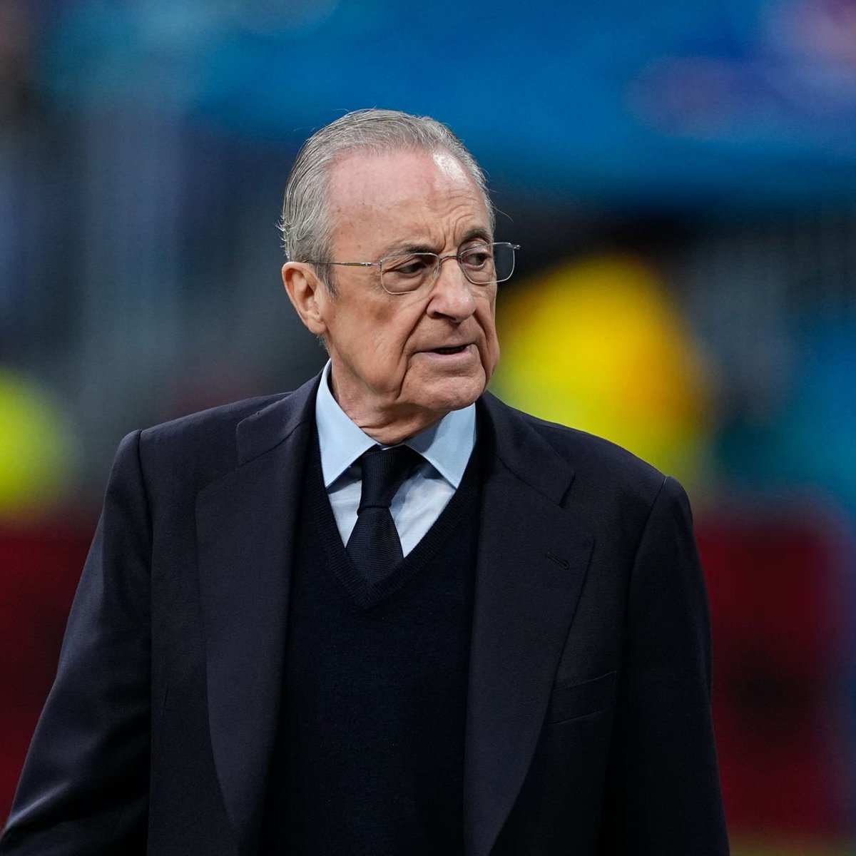lnstantFoot's tweet photo. 🚨🚨 LE REAL MADRID VA LIVRER UN RAPPORT SUR L'ARBITRAGE EN ESPAGNE DURANT L'ÈRE "NEGREIRA" À LA FIFA !!! 💣💣💣

Les Madrilènes vont fournir de nombreux documents et vidéos afin de prouver que le club a subi un préjudice sportif pendant PLUS DE 20 ANS en Liga !

Le rapport est pratiquement bouclé. 

(@elchiringuitotv)