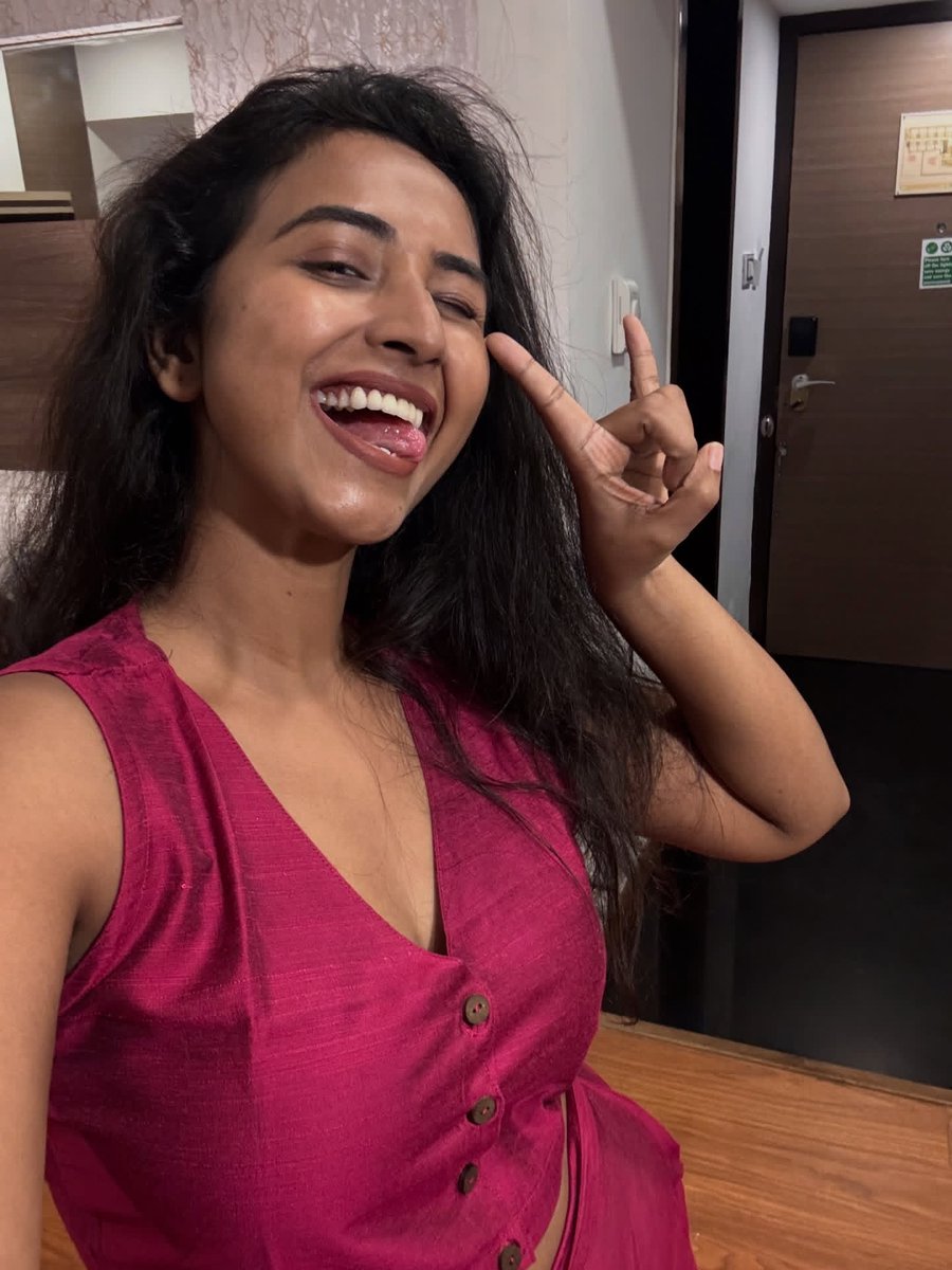 Weekendvibes_'s tweet photo. Ananthi Iyappan 🥰
#Ananthi #AnanthiIyappan https://t.co/XLZ6O7ffjF