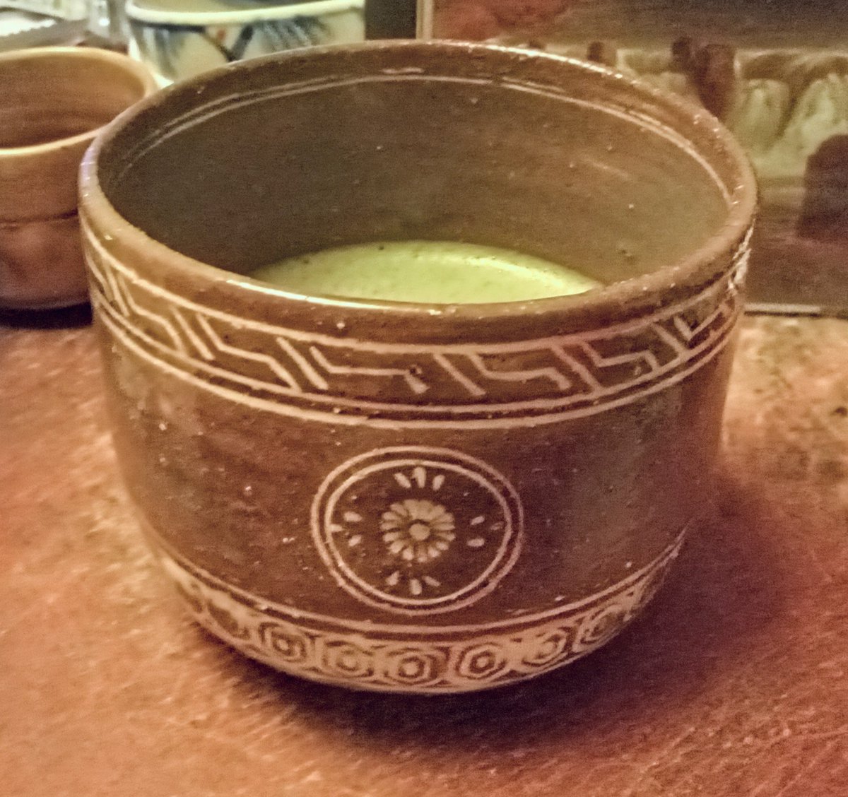 おはようございます。 朝のお茶。 12代高取八山さんの御本狂言袴茶碗