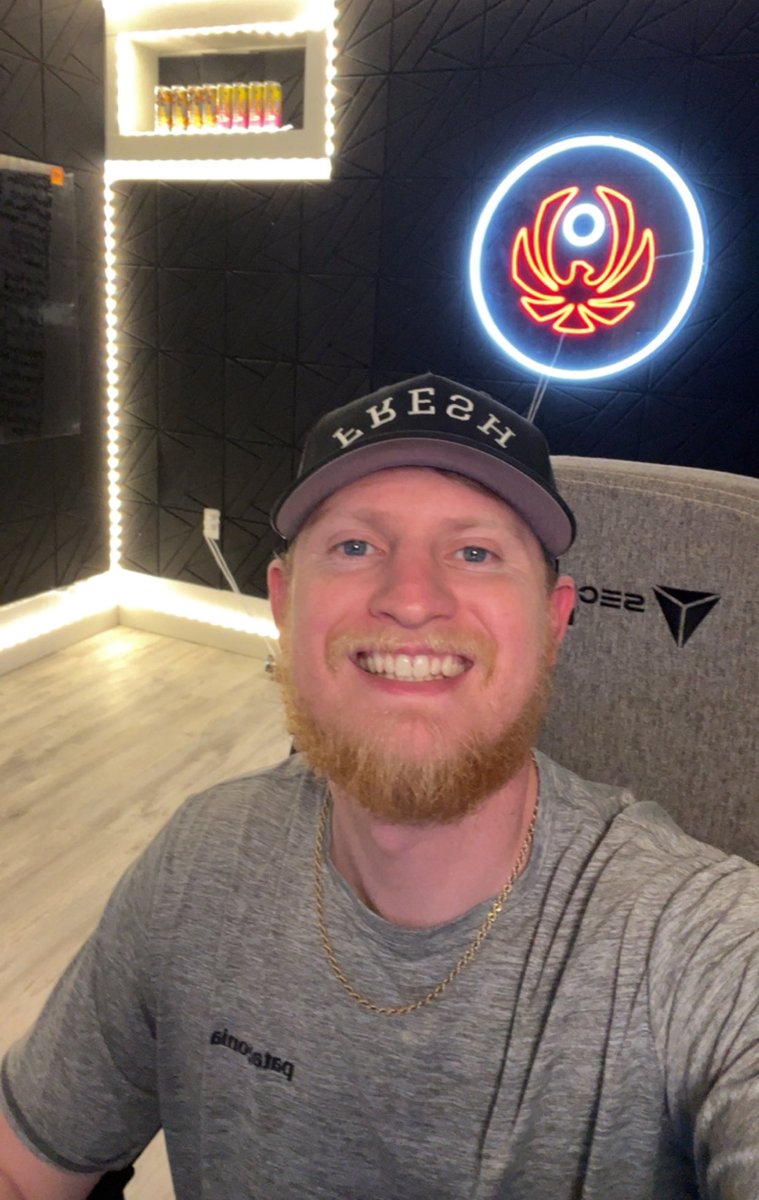 Crowe at night? 

Yes.

Kick.com/crowegamingg