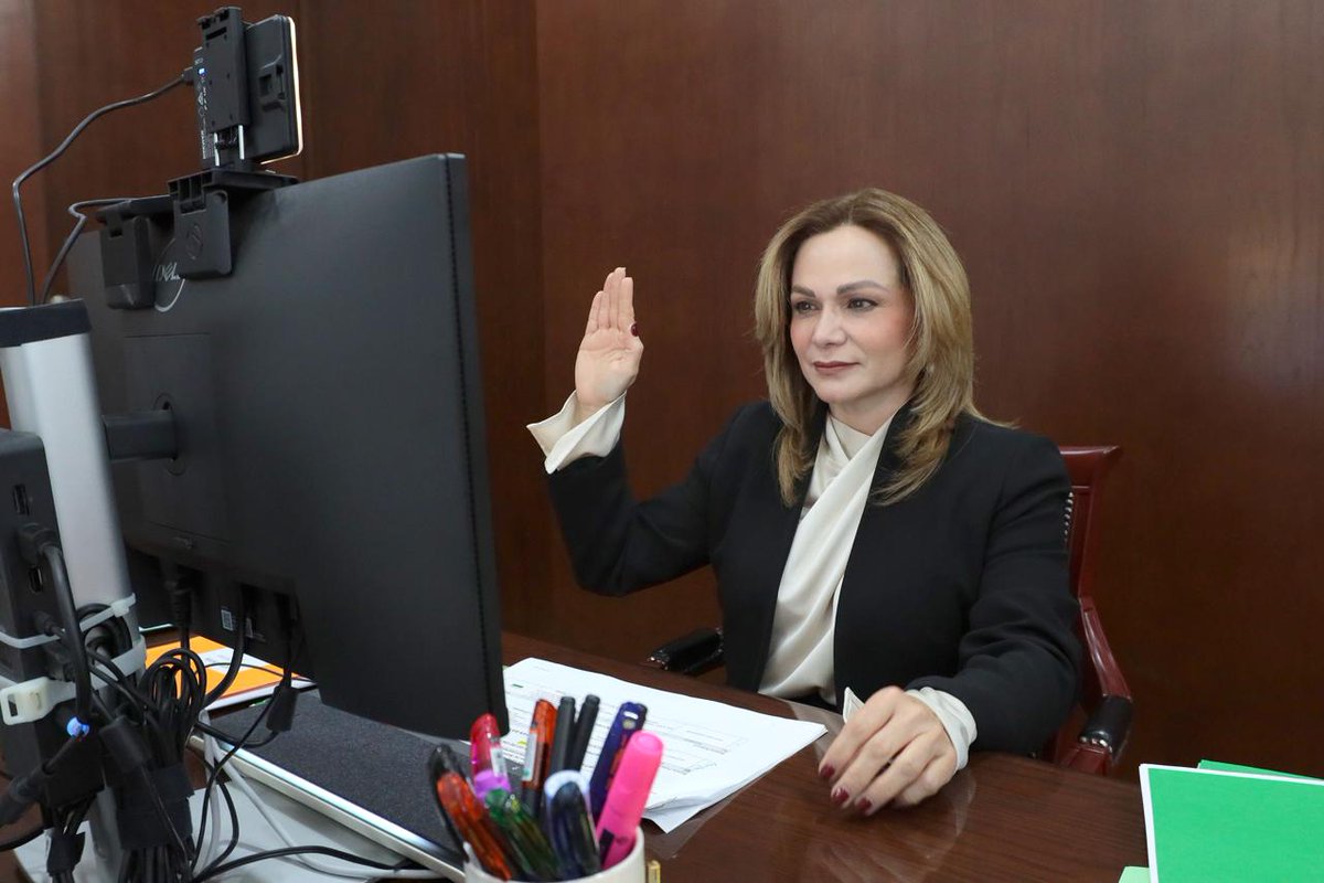 CVAguilasocho's tweet image. La #JusticiaElectoral se fortalece con decisiones sólidas y fundamentadas. En #SesiónPública por videoconferencia de Sala Superior del @TEPJF_informa, resolvimos 39 expedientes, entre los cuales decidimos sobre:

🗳 Derecho de afiliación
✅ Constitución de partidos políticos
📻…