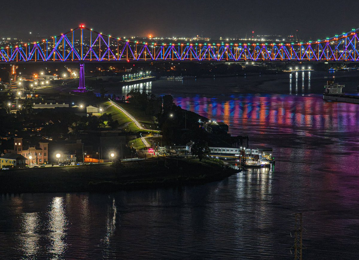 Cold night at Algiers Point, New Orleans