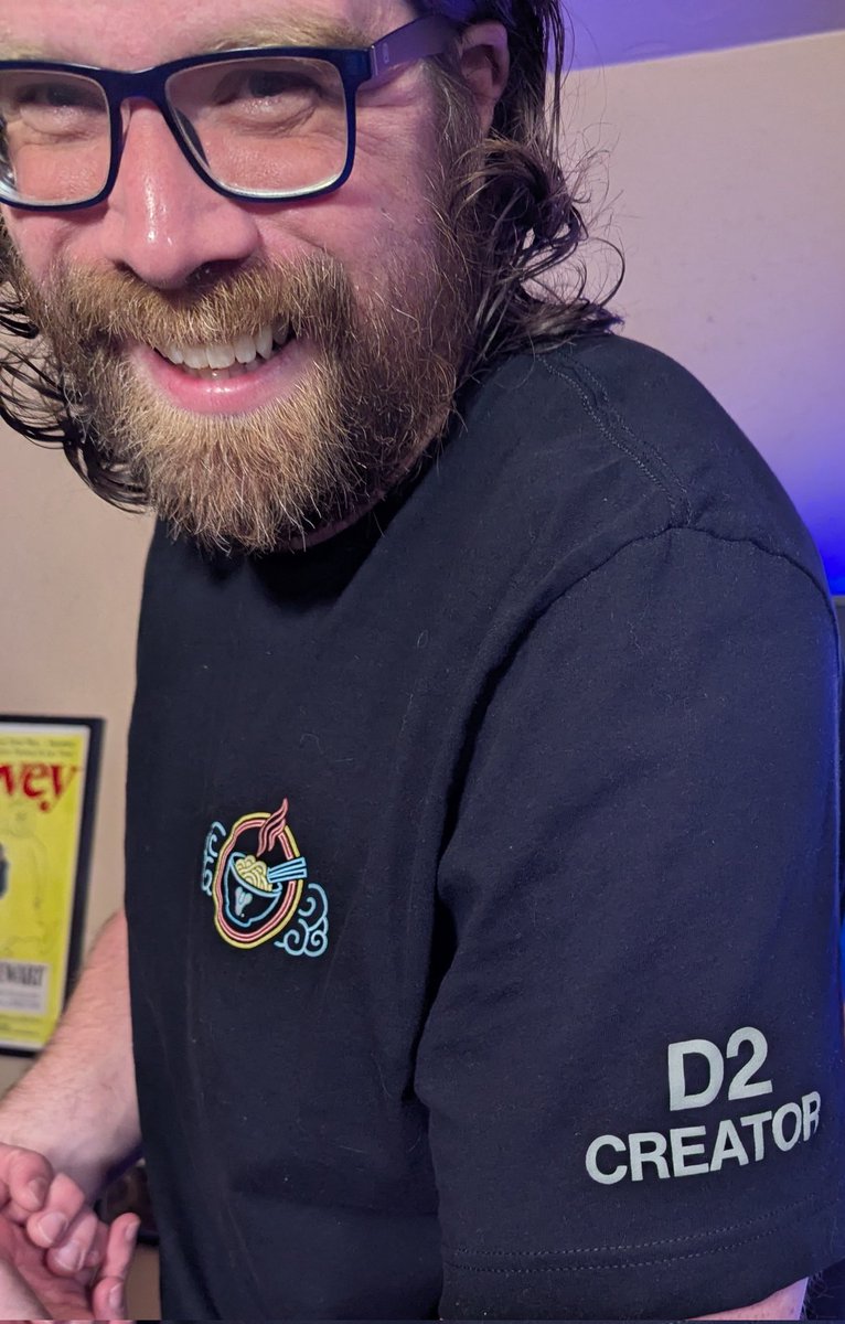 AkiAndFam's tweet image. Thank you @Bungie and @gamesight for this epic shirt! 

Live with more RENEGADES @ twitch.tv/akiandfam