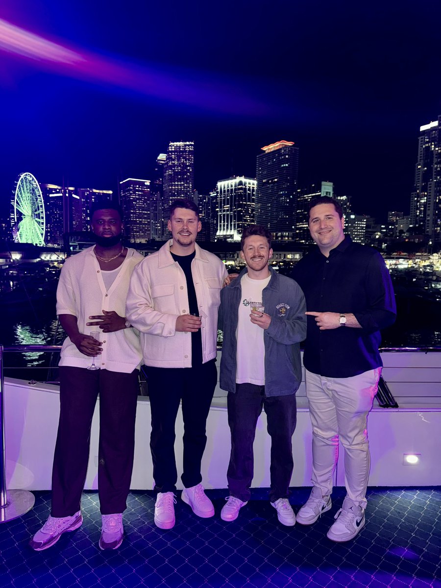 DistinctionAge's tweet photo. Art Basel begins 🛥️ https://t.co/mylUszEPrD