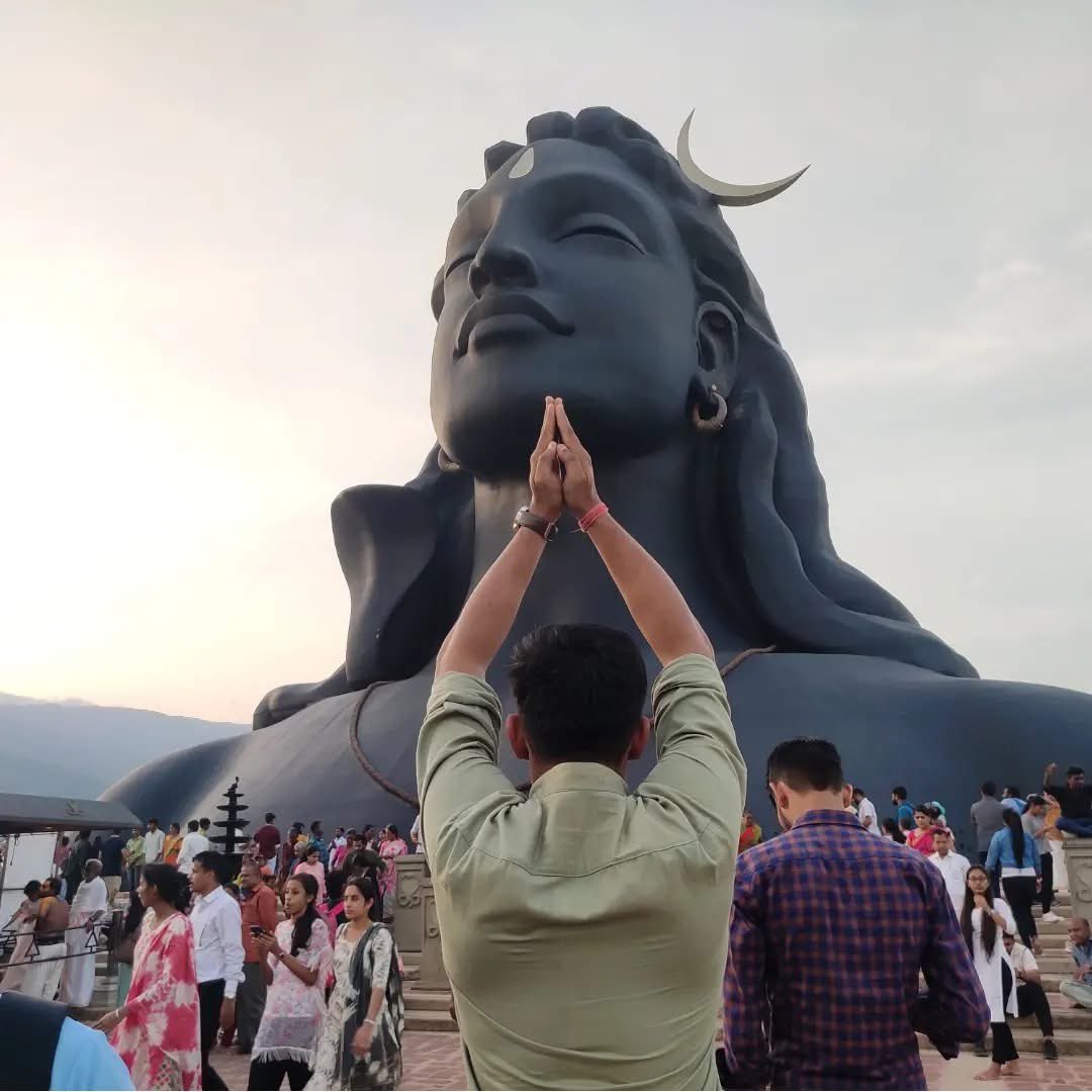 ॐ नमः पार्वती पतेय हर हर महादेव 🙏