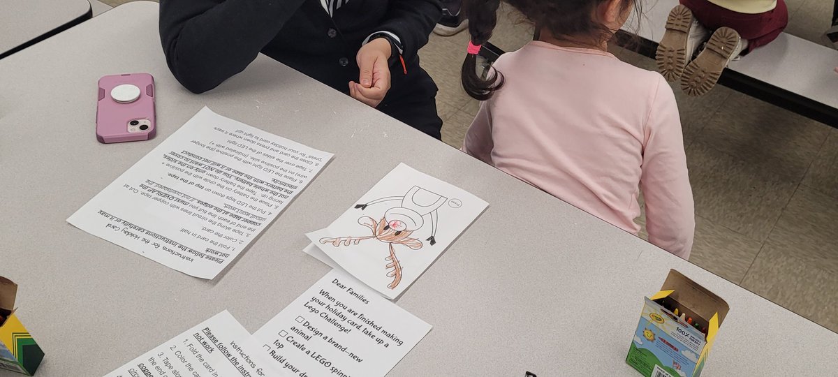 94QDavidDPorter's tweet photo. Holiday light up cards with paper circuit - always a hit! @PS94DavidPorter #DYI #copperwire #CSWeek2025 @PTAofPS94Q @NYCSchools @MrsQuartarone @D26Team https://t.co/bdoMY6rrRO