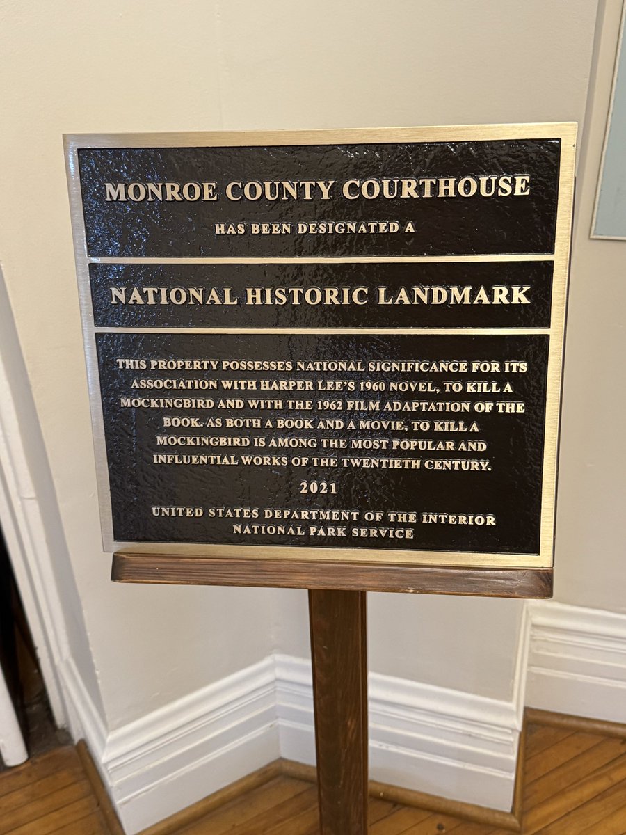 JohnHMerrill's tweet image. It was my privilege to be back in #MonroeCounty yesterday and visit with Monroe County Probate Judge Sonya Stinson at the courthouse in #Monroeville! After our visit, we had the opportunity to tour the historic courthouse featured in #ToKillAMockingbird by #HarperLee! #All67
