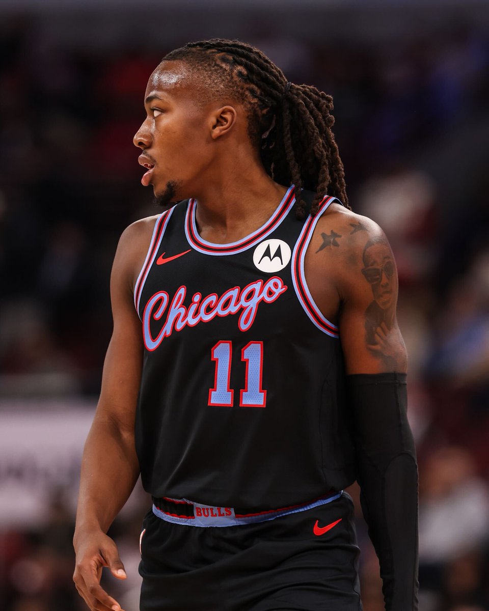 First in-game look at the City jerseys. Clean. 

@MotorolaUS  | #SeeRed 