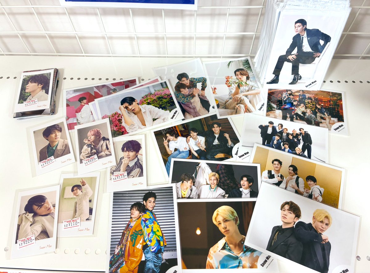 SnowManの生写真等が大量入荷しました😍🌟 他にも関連商品様々ござい