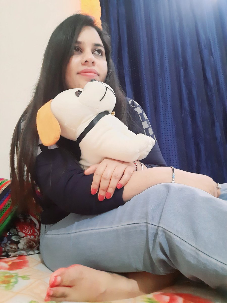 आज का दिन नया है अवसर भी नए हैं
हिम्मत रखिए मेहनत कीजिए किस्मत खुद आपका साथ देगी मुस्कुराकर दिन की शुरुआत करें 
Happy Thursday ❣️🤝