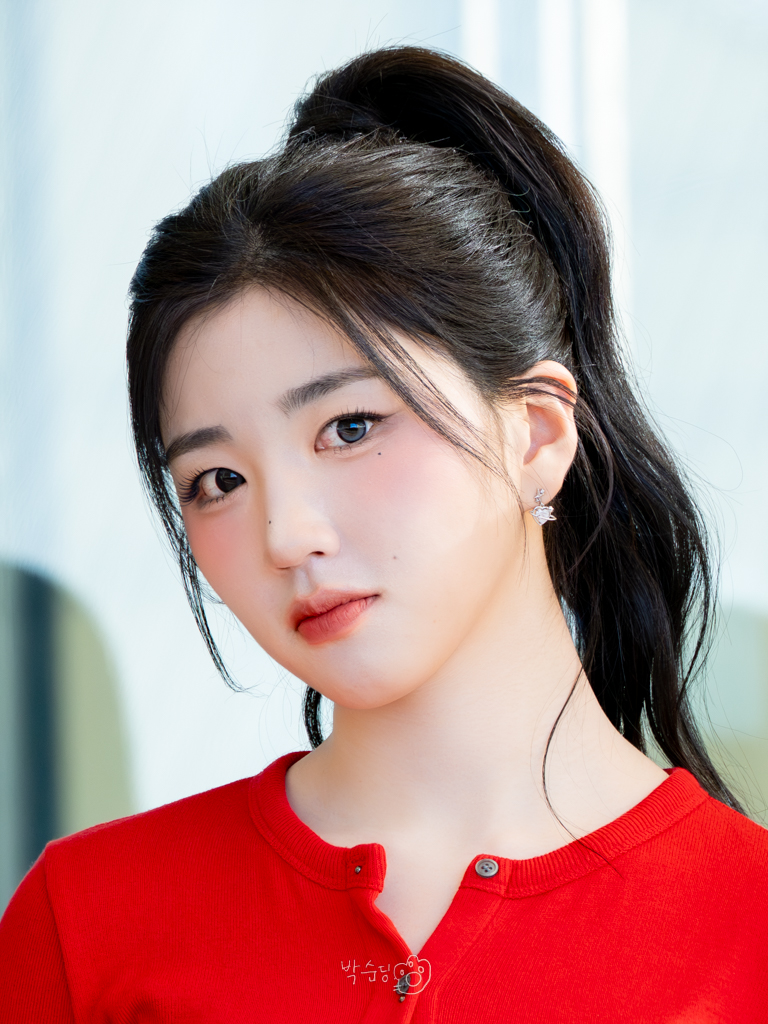 tripleS_S14_fan's tweet image. 251203 쇼챔피언 미니팬미팅
소현
#tripleS #Sohyun #밥보단소현